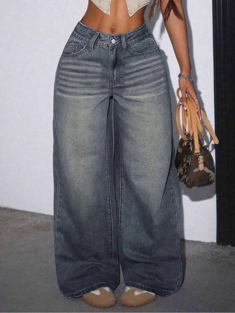 High-Waist Wide Leg Women's Jeans Washed Colour
